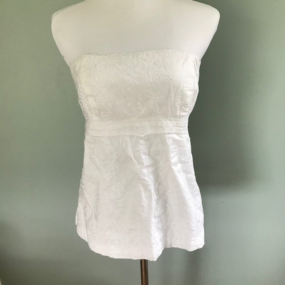 Lilly Pulitzer White Embroidered Strapless Top 10
